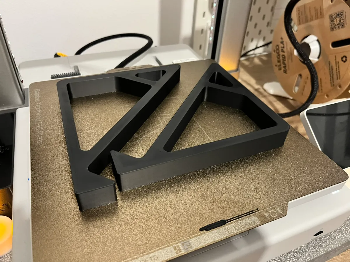 Simple Laptop Stand, photo 4 of 4 - Simple Laptop Stand Mobile & Device Accessories