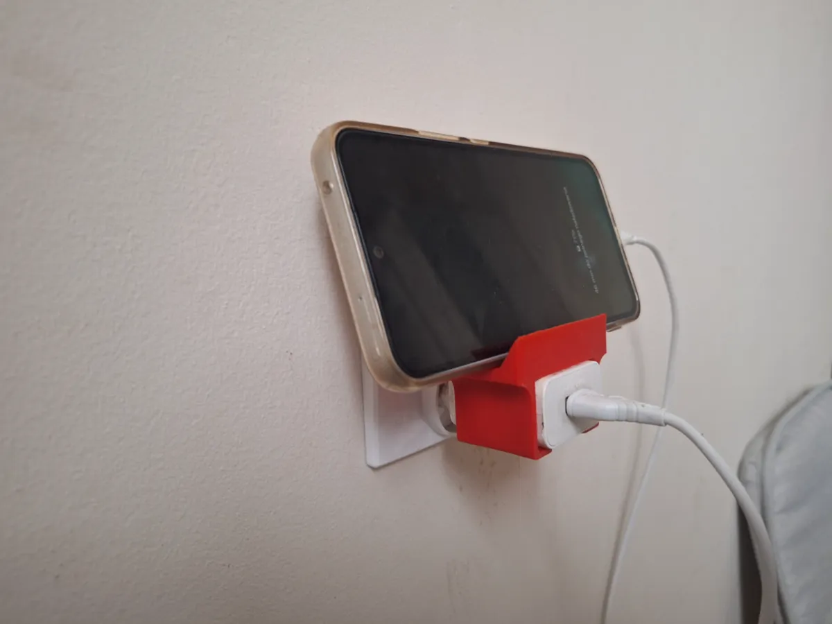 Phone charging travel stand - Gadgets, in stock in India