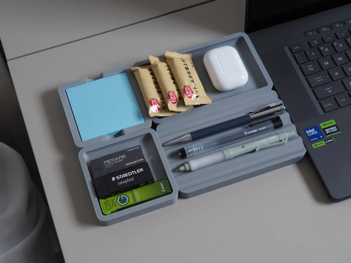 Minimal desk organizer, photo 2 of 4 - Minimal desk organizer Household