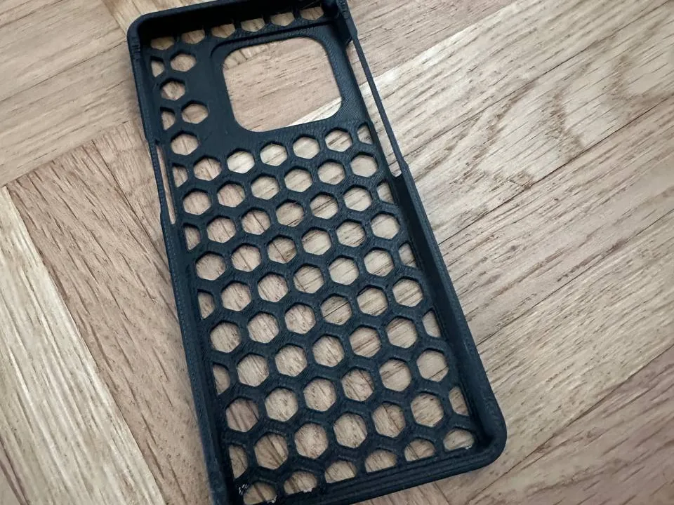 OnePlus 10 Pro Honeycomb Case