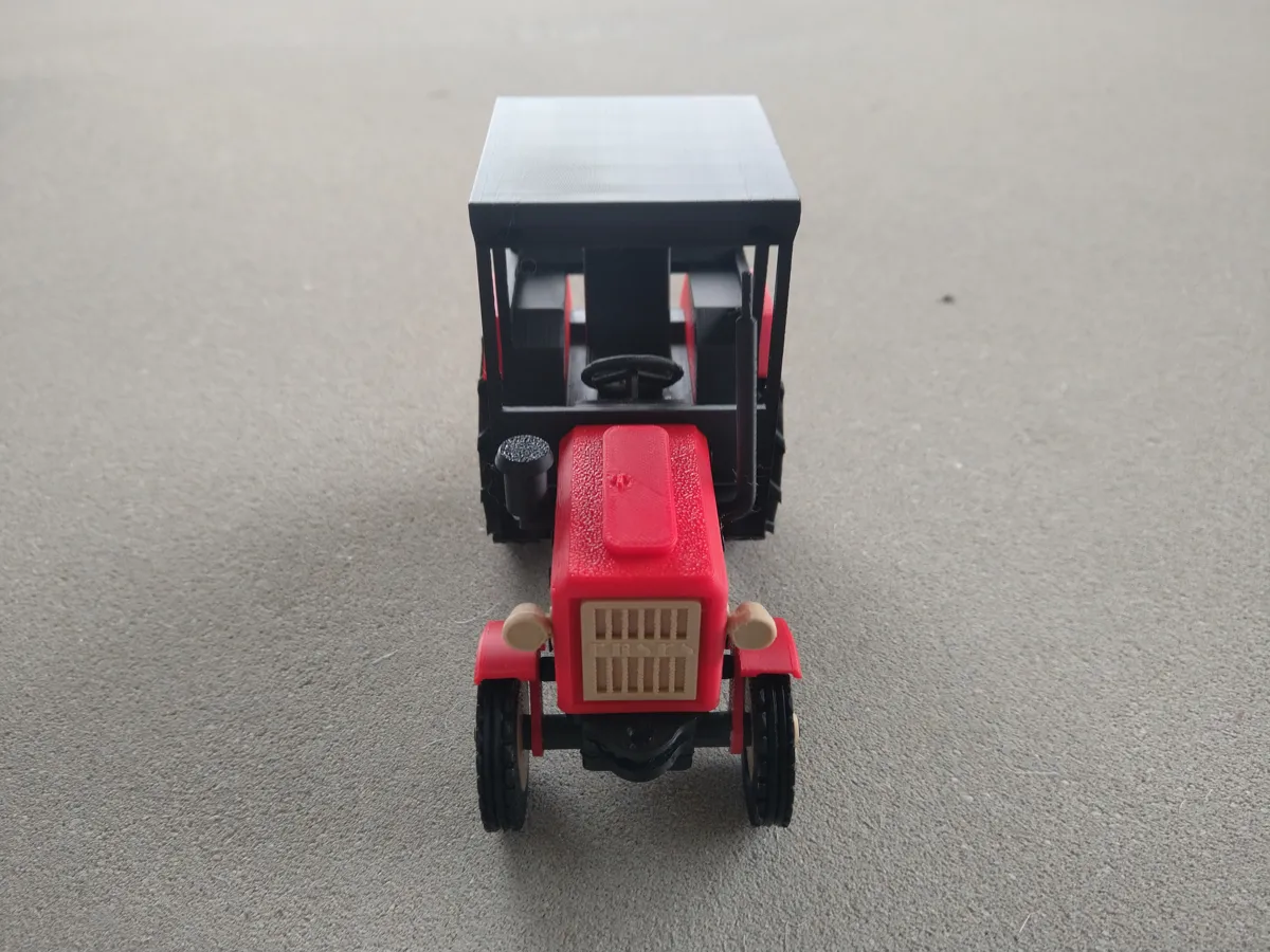 Tractor Ursus C330 1:24, photo 3 of 4 - Tractor Ursus C330 1:24 Models, RC & Drones