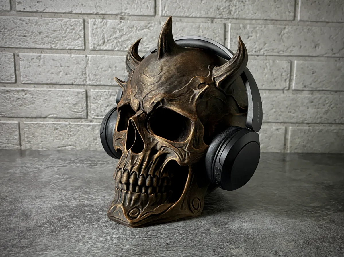 The Horned Skull - Headphone Stand