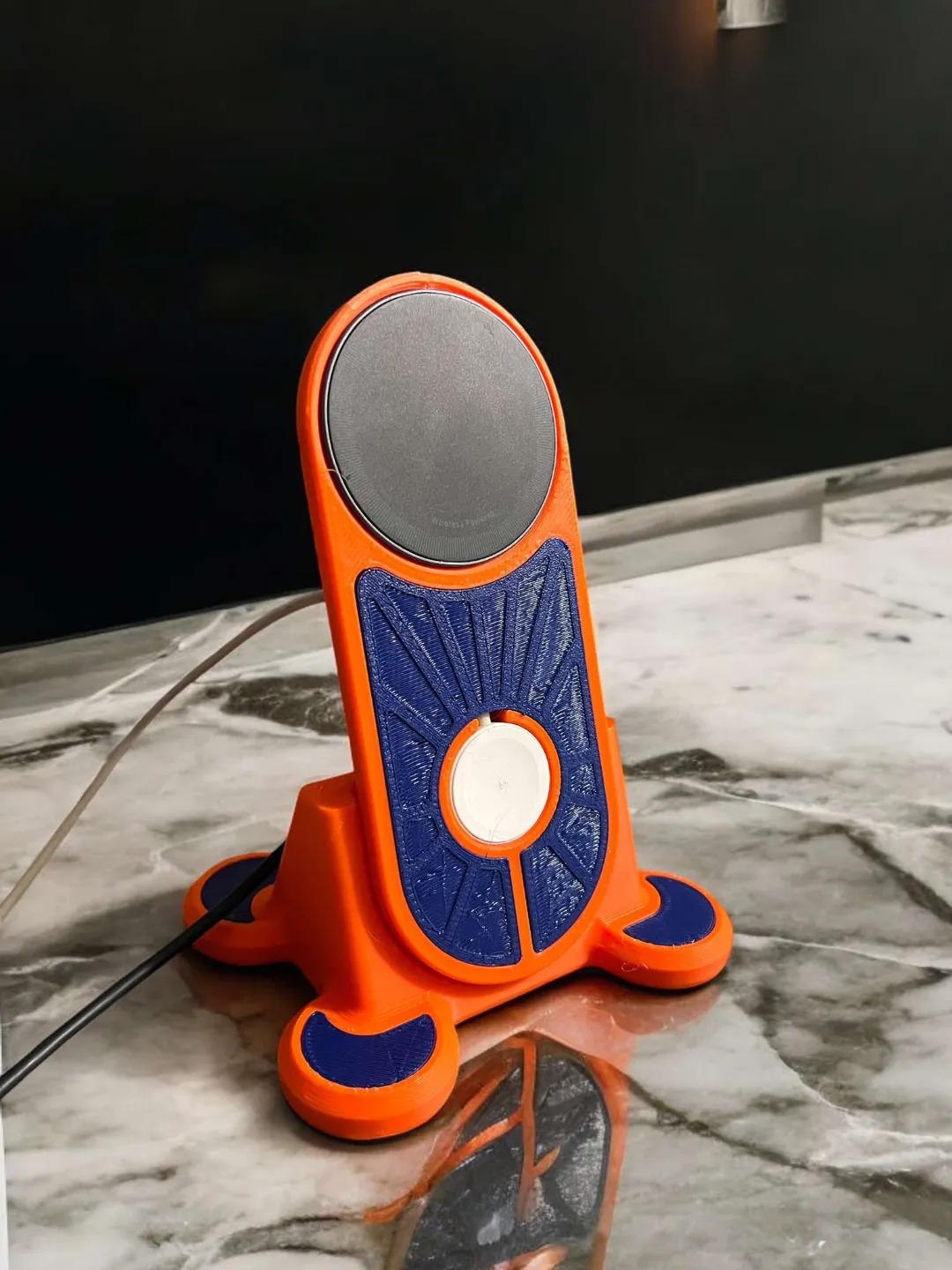 Anker MagGo & Apple Watch Wireless Charge Stand, photo 3 of 4 - Anker MagGo & Apple Watch Wireless Charge Stand Hobby & DIY