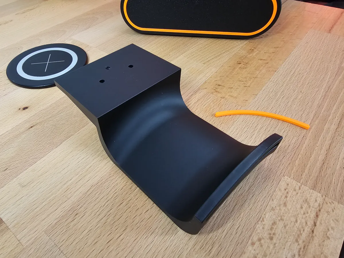 DESIGN HEADPHONES HOLDER NEEDED), photo 3 of 4 - DESIGN HEADPHONES HOLDER NEEDED) Mobile & Device Accessories