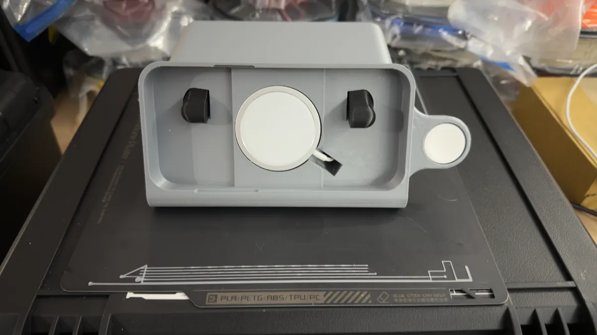 iPhone Pro Max, Watch and AirPods Standby Dock, photo 4 of 4 - iPhone Pro Max, Watch and AirPods Standby Dock Household