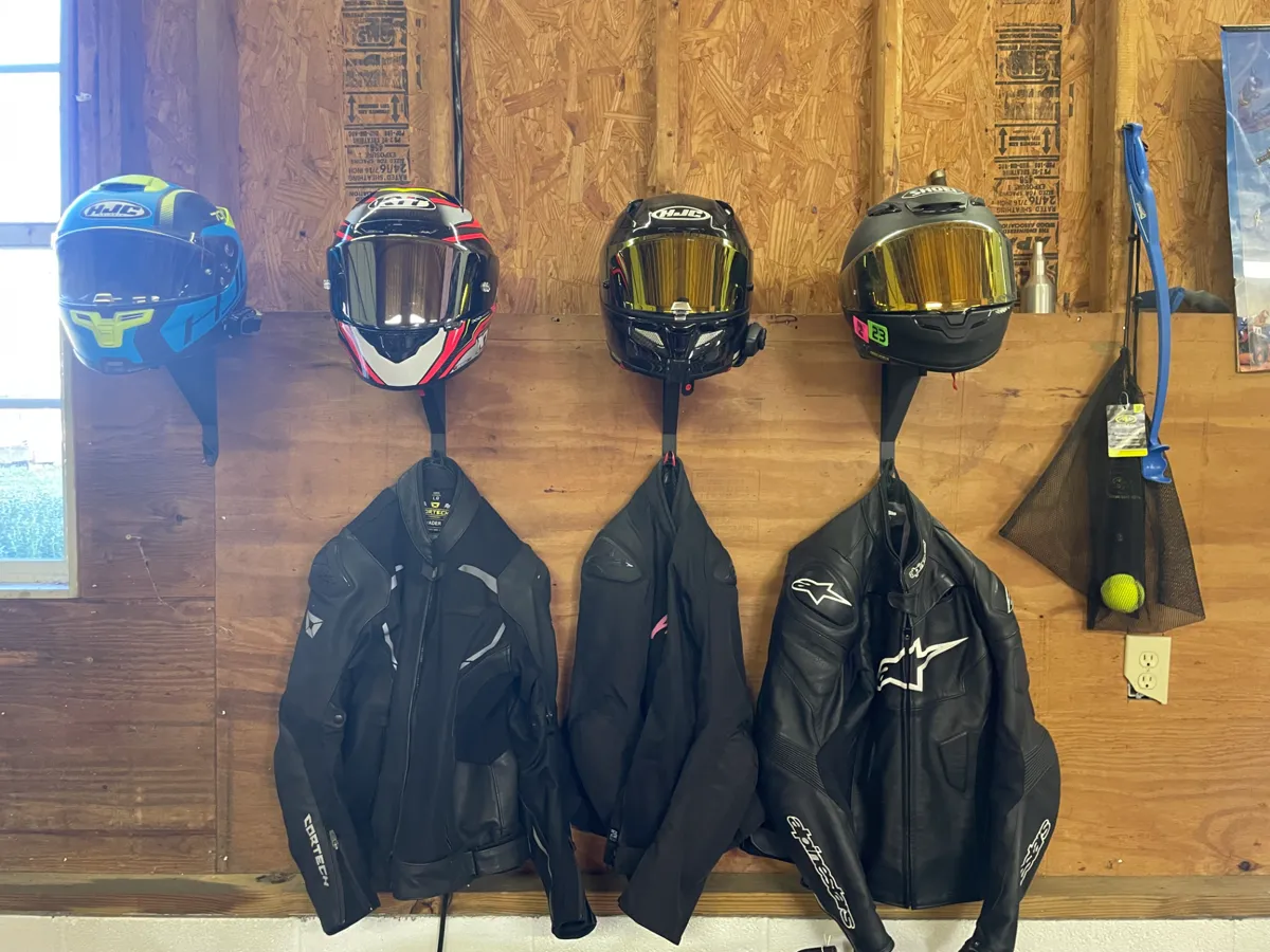 Motorcycle Helmet & Jacket Wall Mount/Display, photo 2 of 4 - Motorcycle Helmet & Jacket Wall Mount/Display Car & Vehicle
