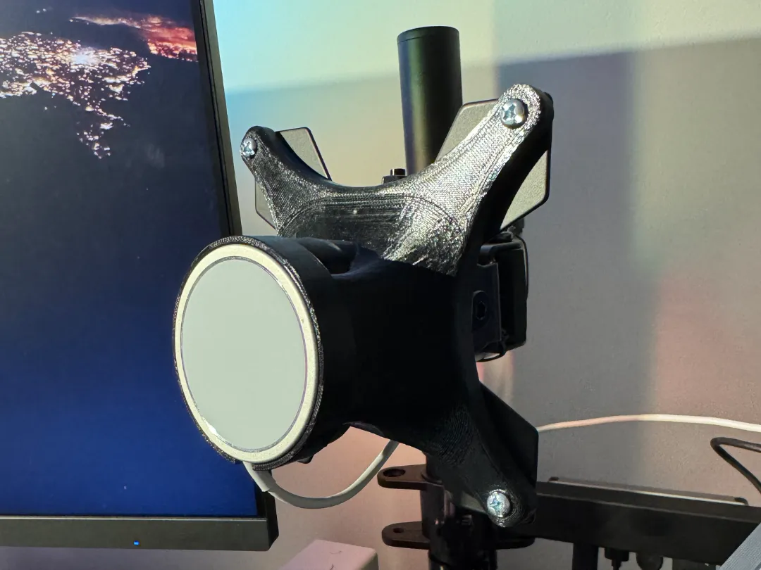 MagSafe VESA Mount 100X100 (By KD3D Labs) - Monitor Mounts & VESA Adapters, in stock