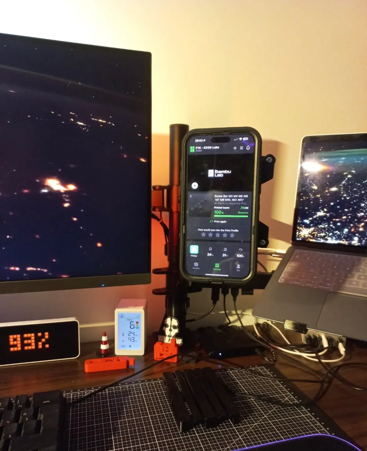 MagSafe VESA Mount 100X100 (By KD3D Labs), photo 2 of 4 - MagSafe VESA Mount 100X100 (By KD3D Labs) Desk & Office