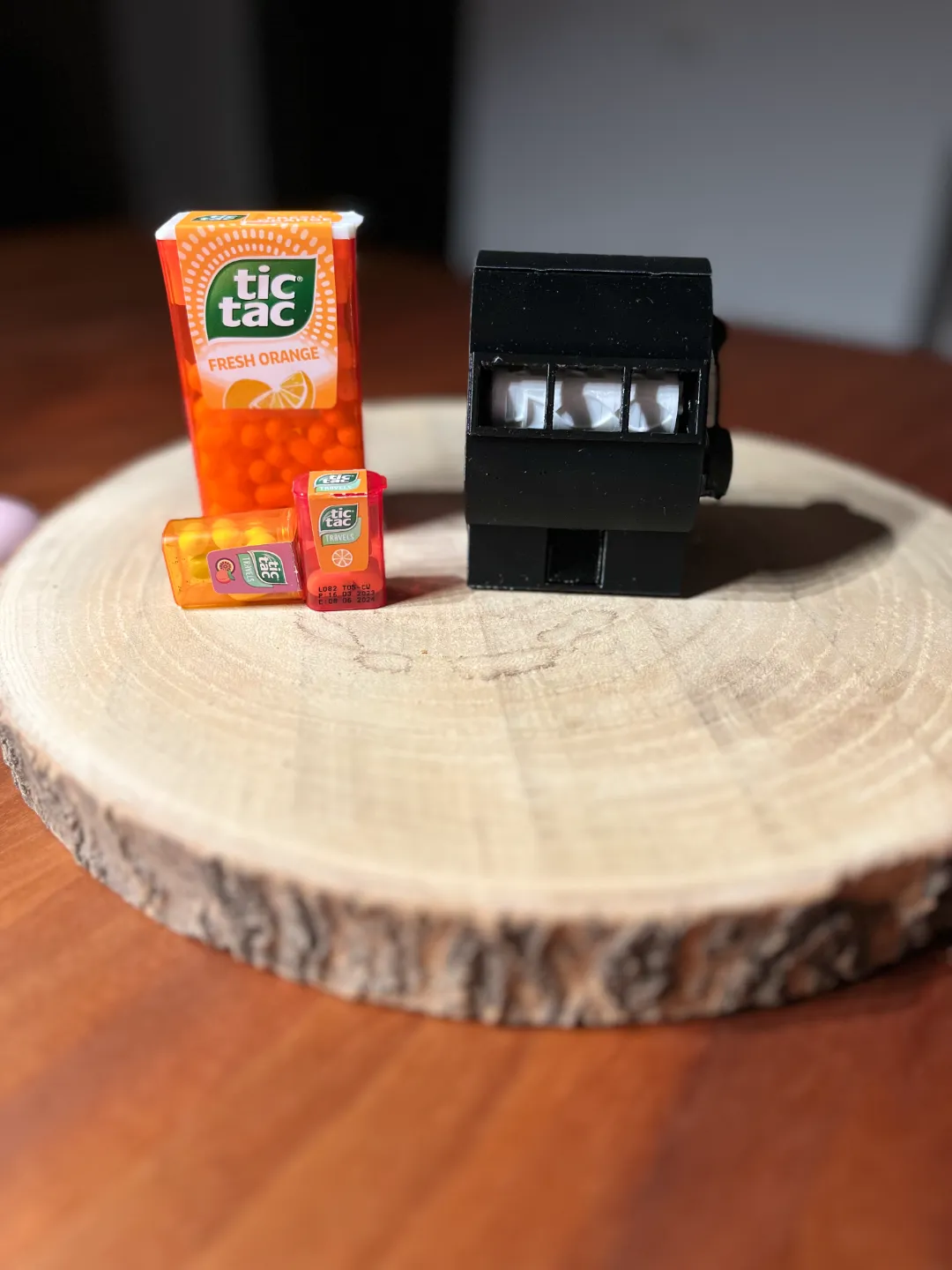 Tic Tac dispenser/slot machine - Dispensers, in stock