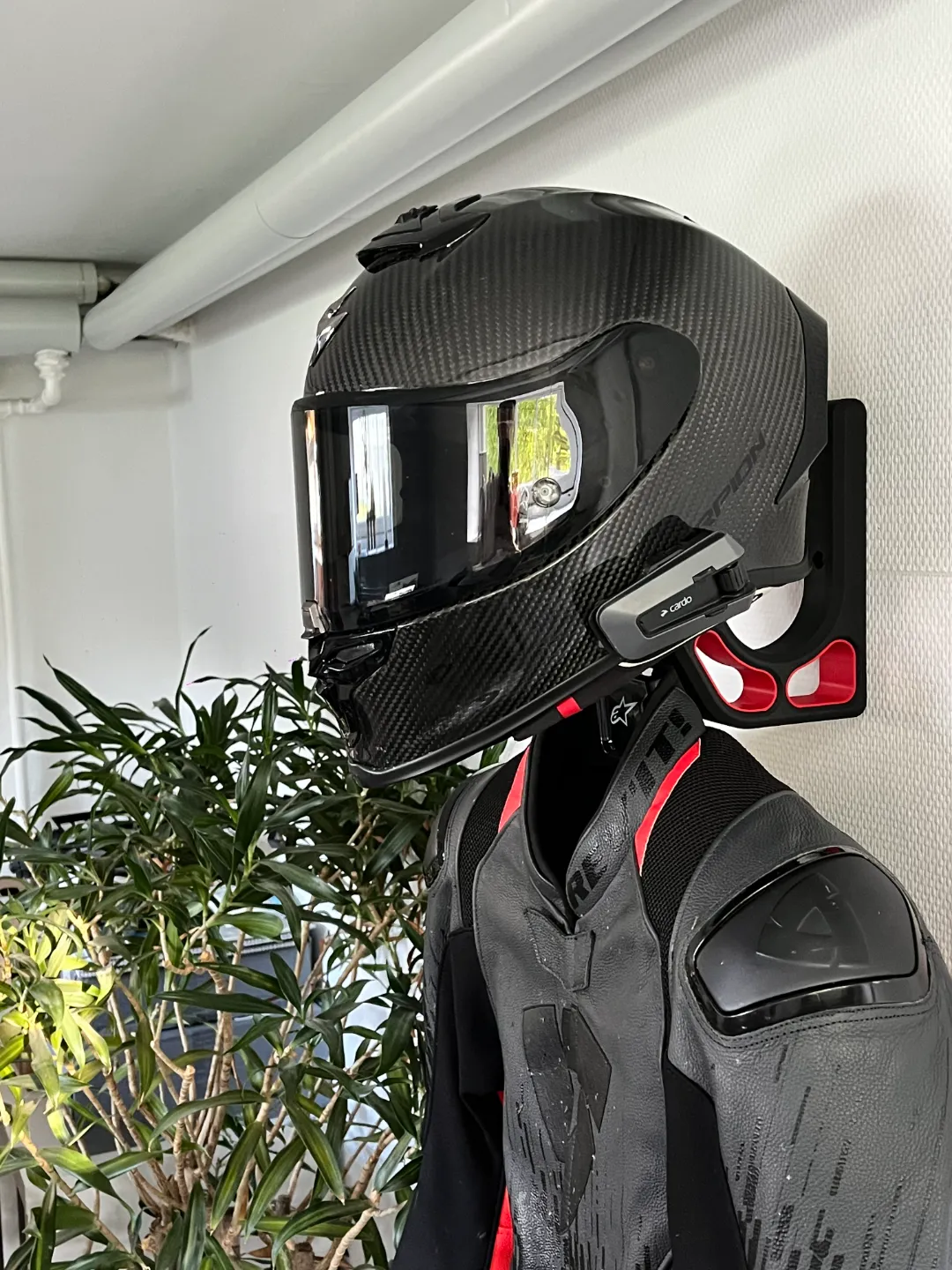 ULTIMATE Helmet Holder V3, photo 3 of 4 - ULTIMATE Helmet Holder V3 Household