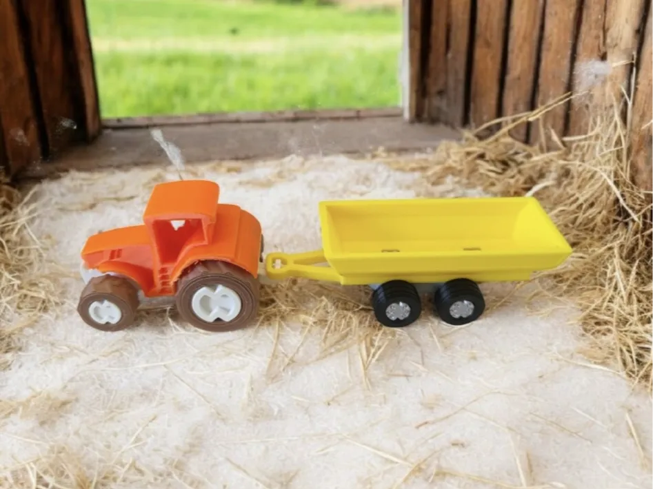 tractor trolley