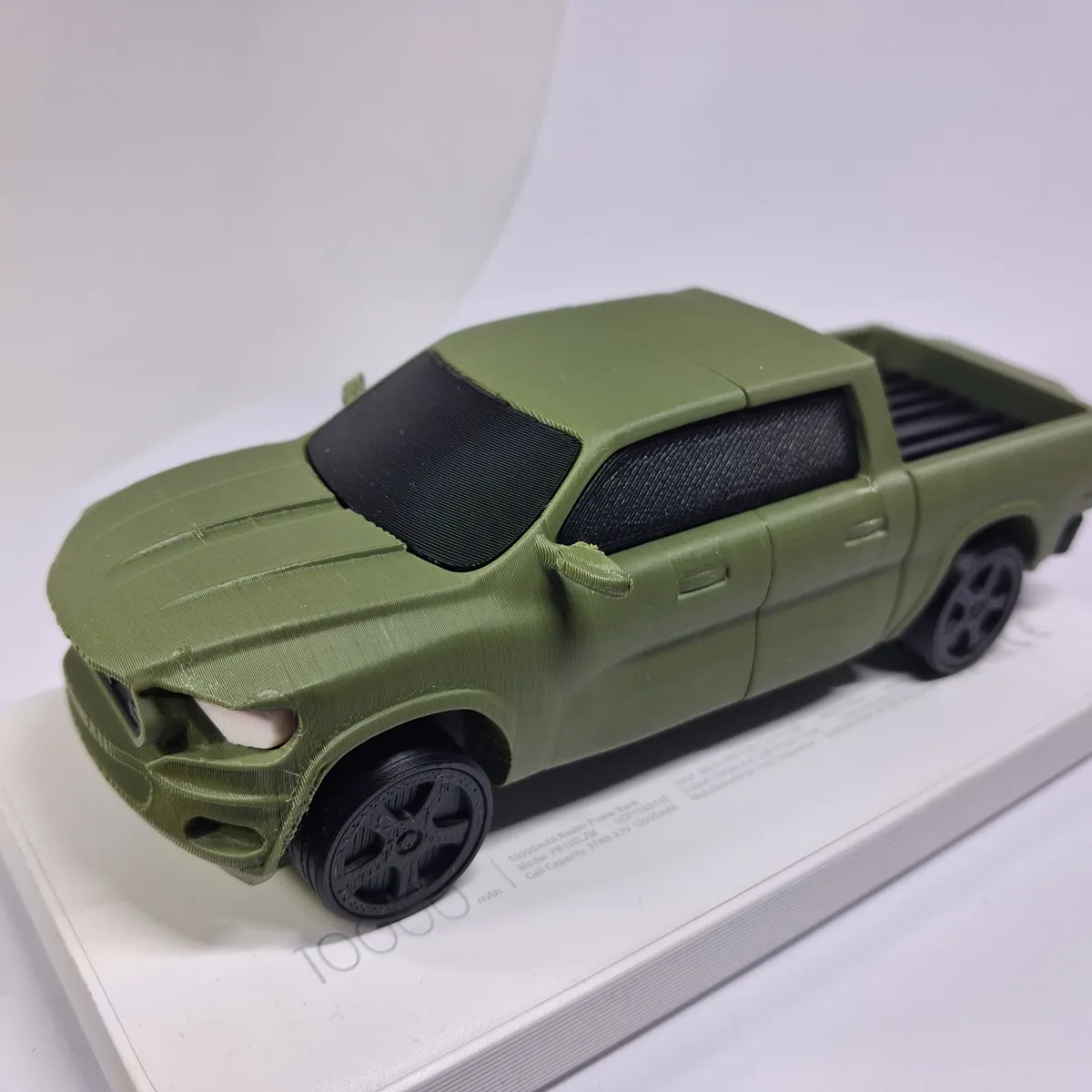 R1500 PICKUP TRUCK SCALE MODEL KIT, photo 4 of 4 - R1500 PICKUP TRUCK SCALE MODEL KIT Models, RC & Drones