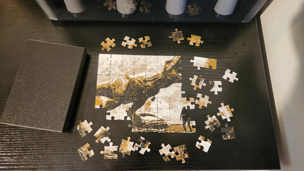 Jurassic World Puzzle w/ box, photo 3 of 4 - Jurassic World Puzzle w/ box Toys, Games & Hobbies