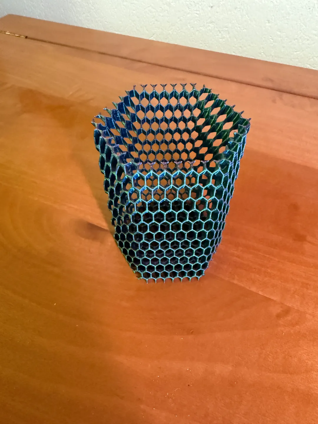 Mind blowing see through pen-holder (honeycomb), photo 2 of 4 - Mind blowing see through pen-holder (honeycomb) Desk & Office