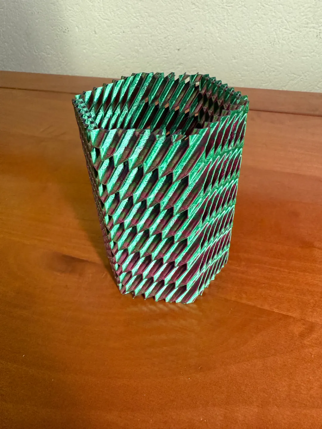 Mind blowing see through pen-holder (honeycomb), photo 3 of 4 - Mind blowing see through pen-holder (honeycomb) Desk & Office