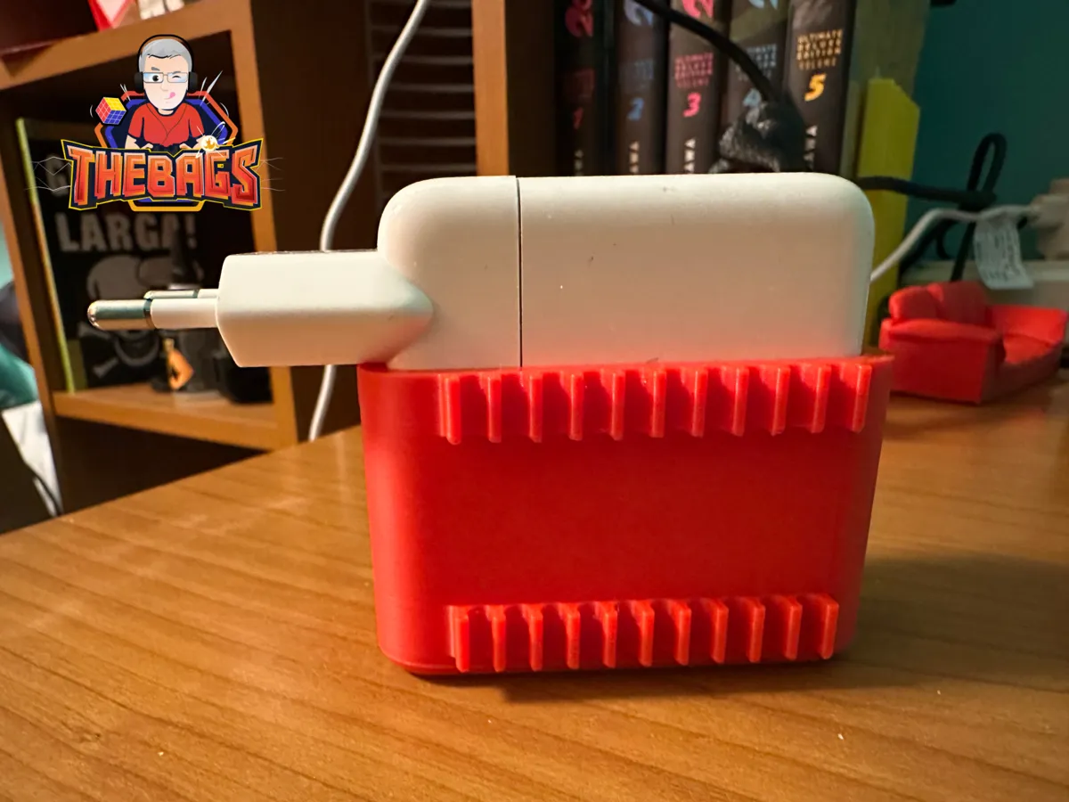 New MacBook 70W Charger EU PLUG - Cable Organizer, photo 3 of 4 - New MacBook 70W Charger EU PLUG - Cable Organizer Tools