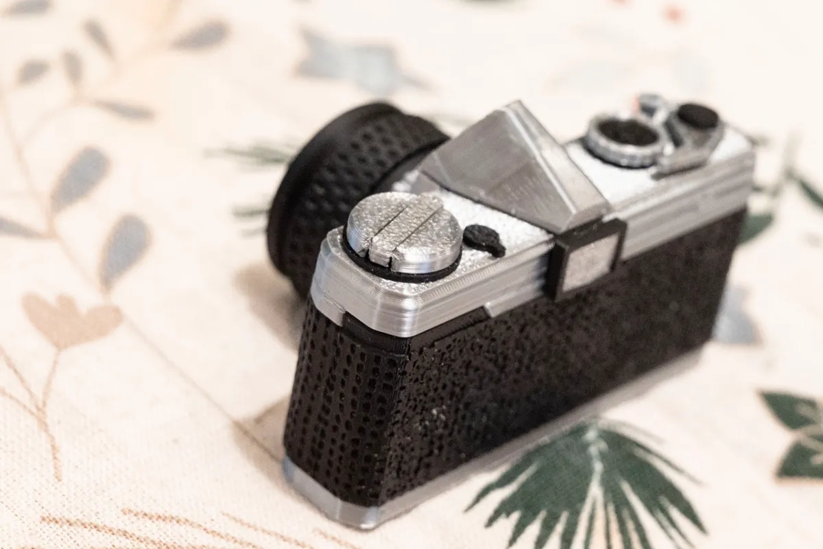 Analog film camera scale model - many functions, photo 3 of 4 - Analog film camera scale model - many functions Camera & Photography