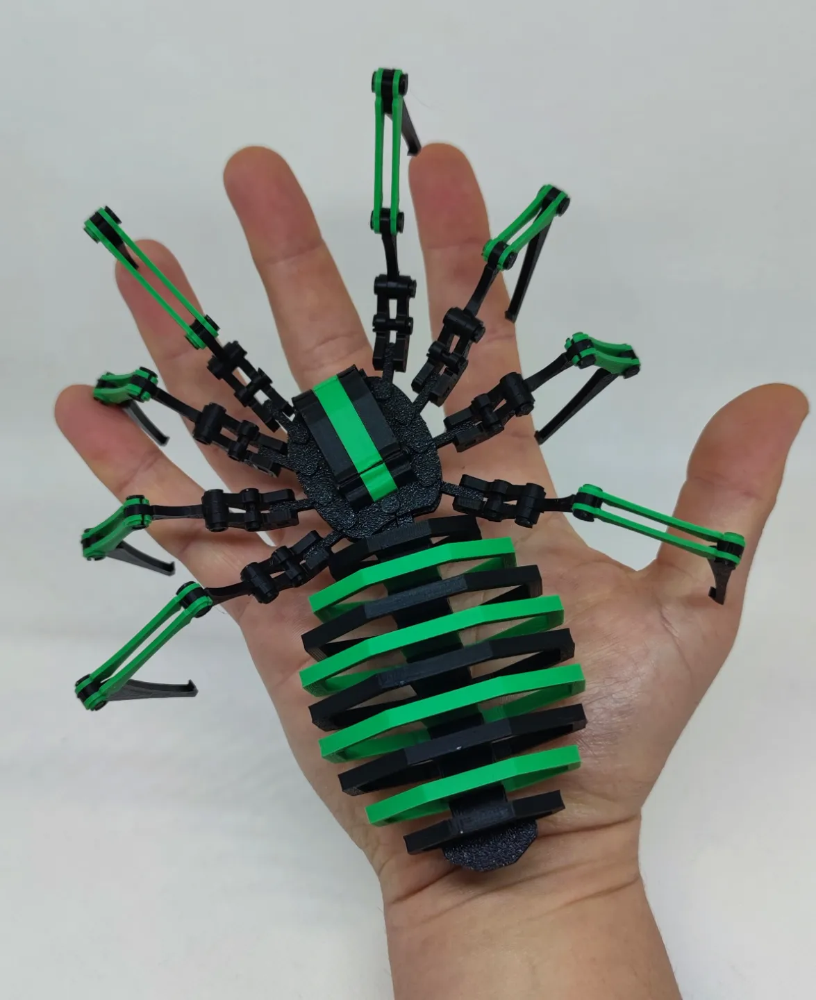 Arachna the Robot Spider Nature Explorer Card Kit, photo 3 of 4 - Arachna the Robot Spider Nature Explorer Card Kit Figurines & Collectibles