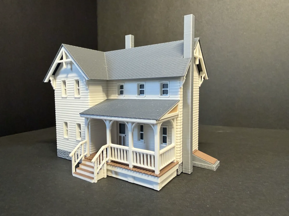Tiny Country Farmhouse, HO Scale