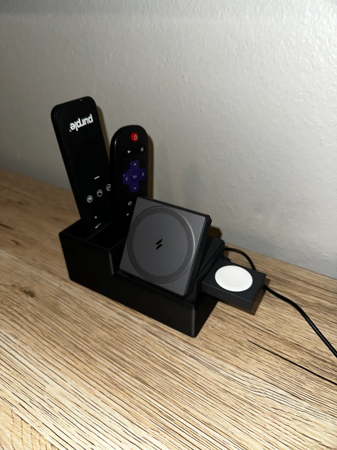 Anker MagSafe Cube Nightstand Organizer, photo 4 of 4 - Anker MagSafe Cube Nightstand Organizer Tools