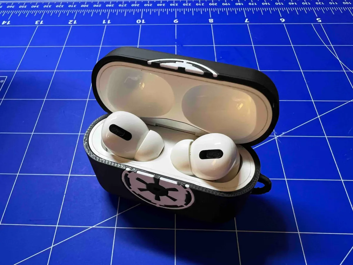 Aipods pro gen 1/2 One-piece TPE case, 2-piece PLA, photo 2 of 4 - Aipods pro gen 1/2 One-piece TPE case, 2-piece PLA Models, RC & Drones