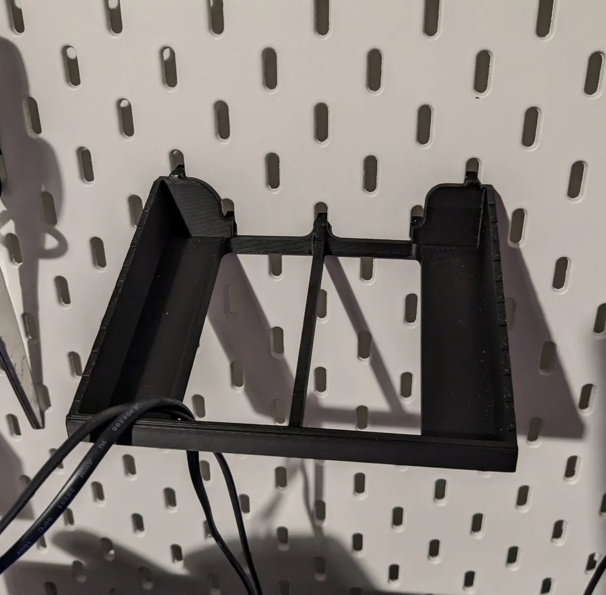 Skadis Mount for Sinus A205 phone, photo 2 of 2 - Skadis Mount for Sinus A205 phone Household