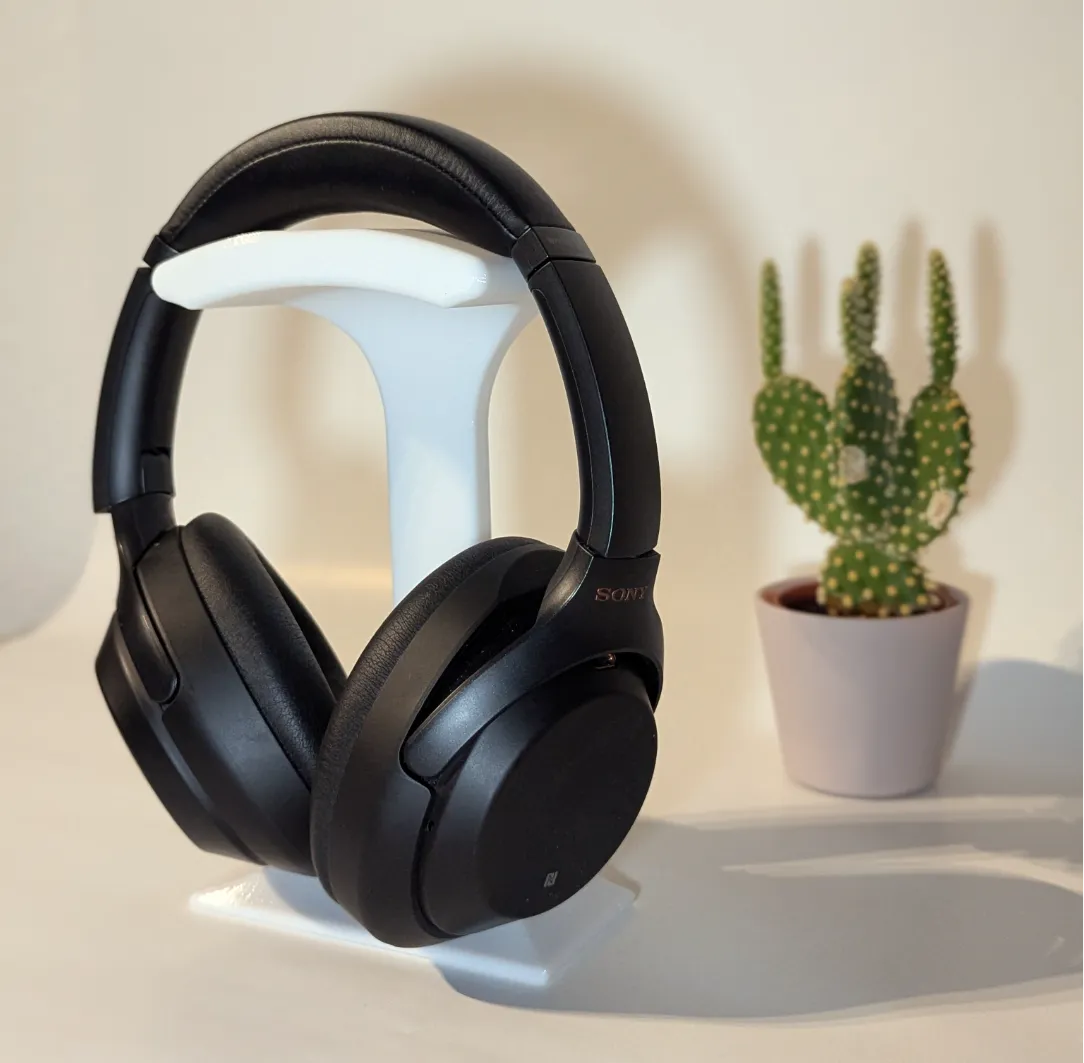 Headset Holder to stand on your desk - Office, in stock in India