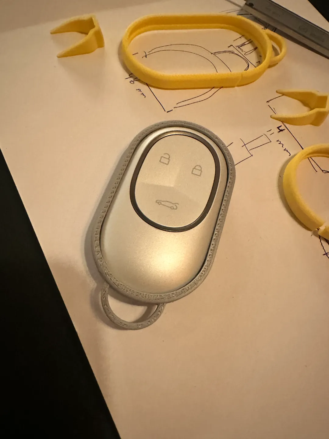 Nio car key holder / ring, photo 4 of 4 - Nio car key holder / ring Storage & Organisation