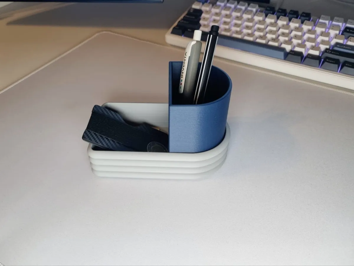 Modern Desk Organizer, photo 2 of 4 - Modern Desk Organizer Tools