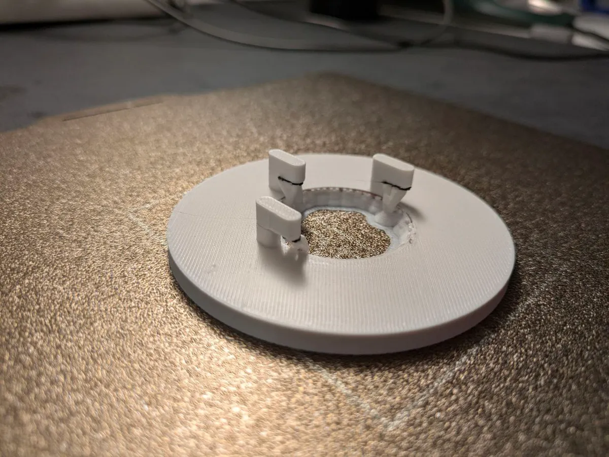 Xiaomi Mijia Honeywell smoke detector Skadis mount, photo 3 of 4 - Xiaomi Mijia Honeywell smoke detector Skadis mount Household