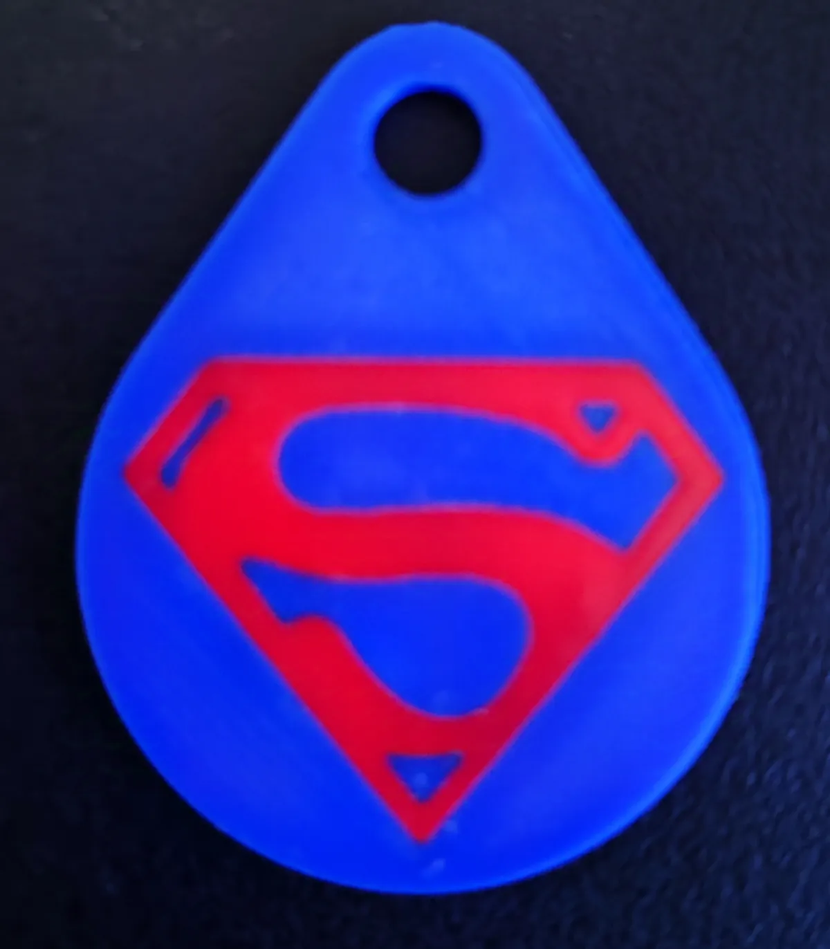 Llavero logo Spiderman & Superman - Marvel Keychains, in stock in India