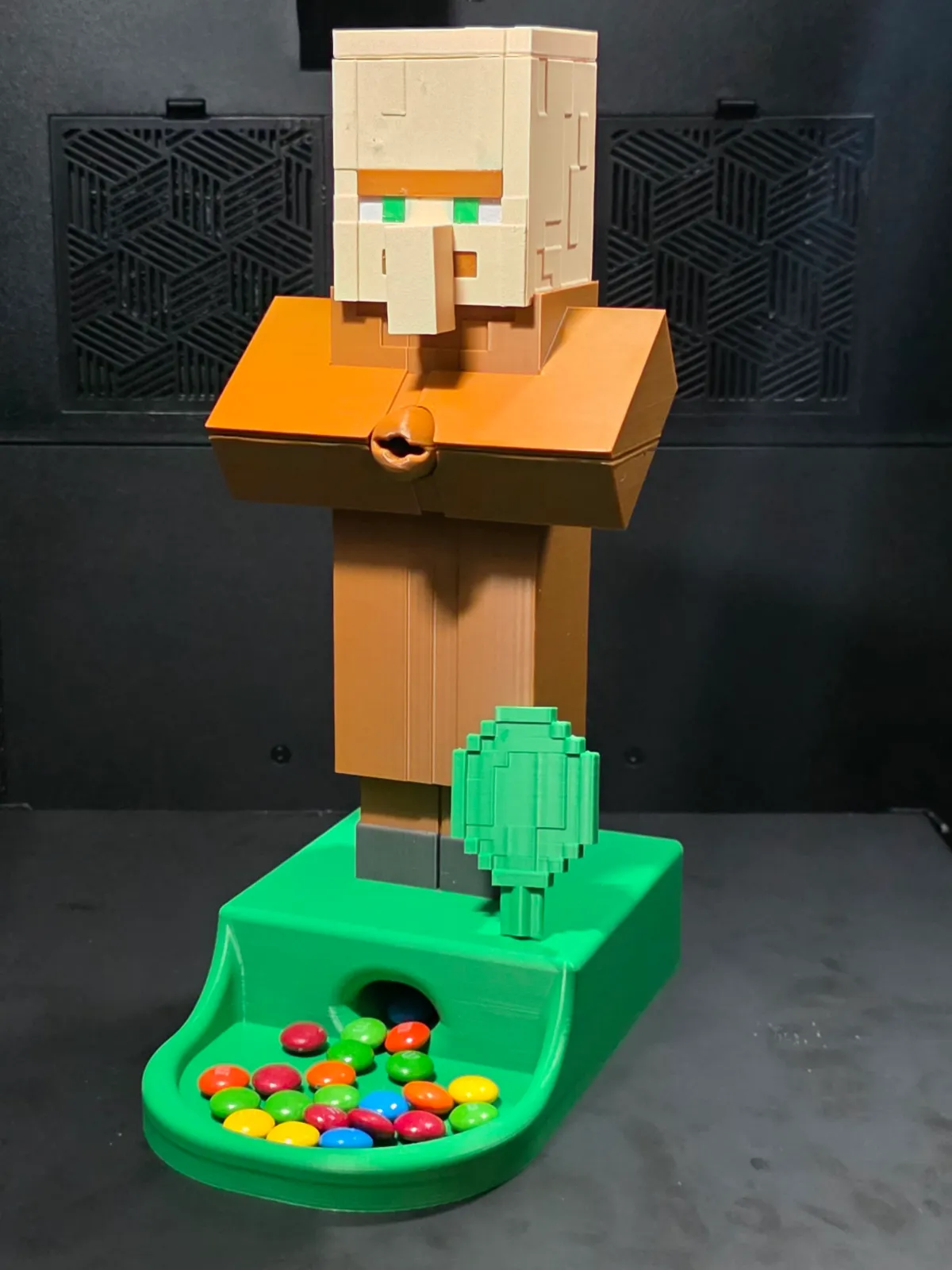 The Villagers Trade - Minecraft Candy Dispenser, photo 2 of 4 - The Villagers Trade - Minecraft Candy Dispenser Figurines & Collectibles