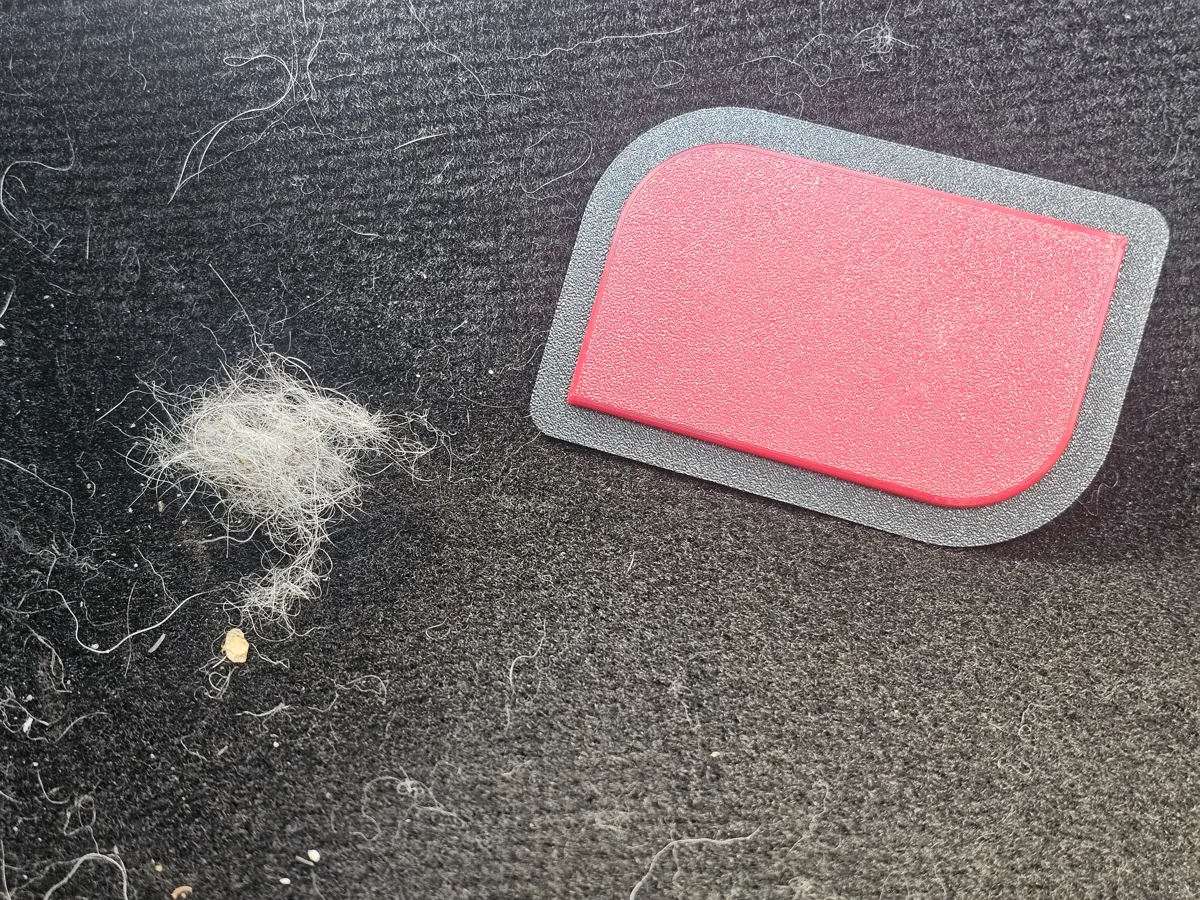 The Shedmate - Pet Hair Brush, photo 3 of 4 - The Shedmate - Pet Hair Brush Pets