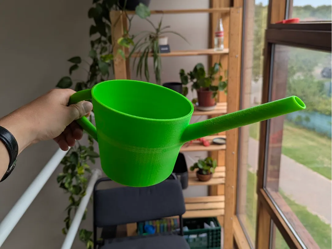 Design plant watering can