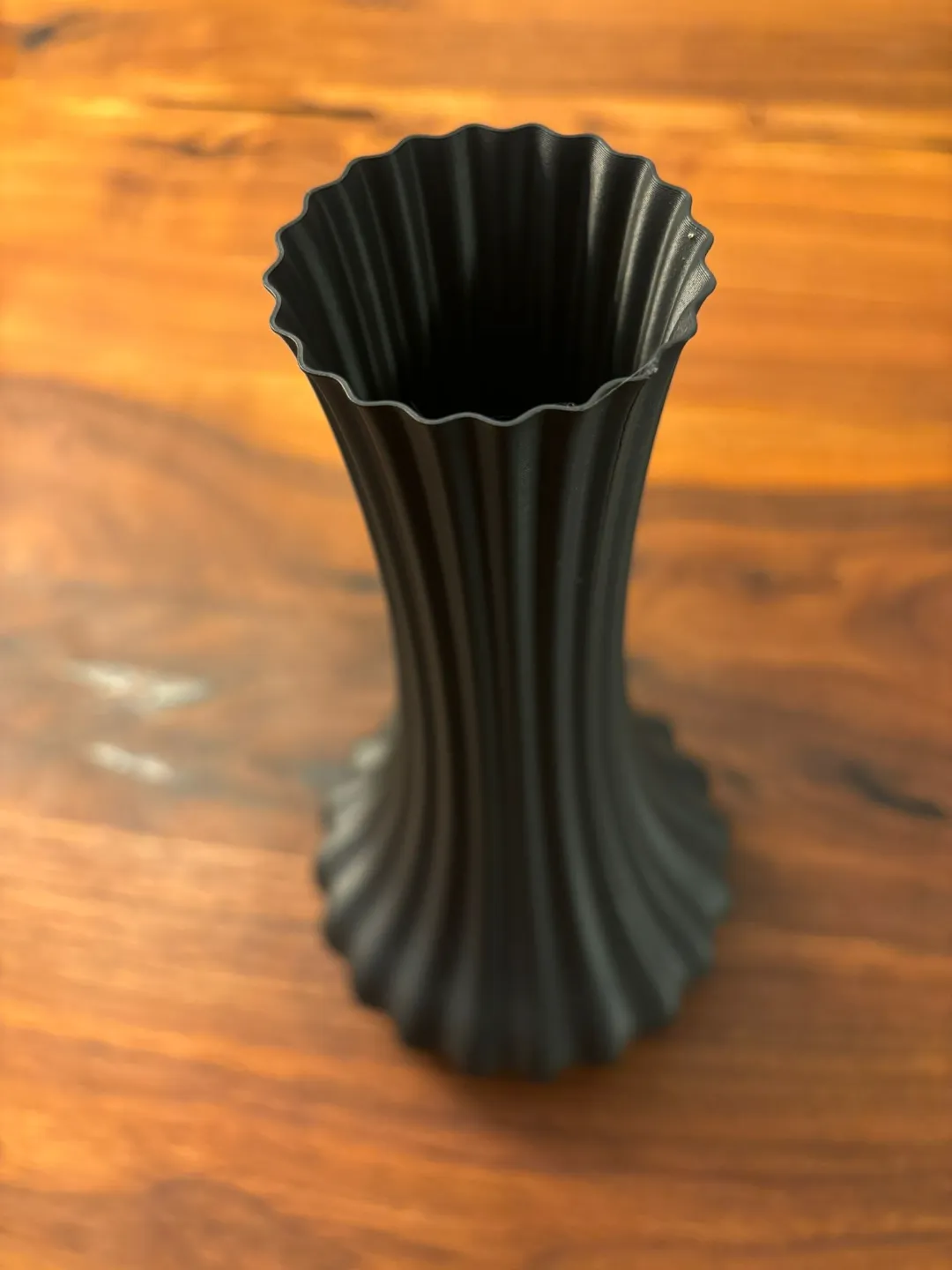 Vase Design Trumpet, photo 3 of 4 - Vase Design Trumpet Home Decor Items