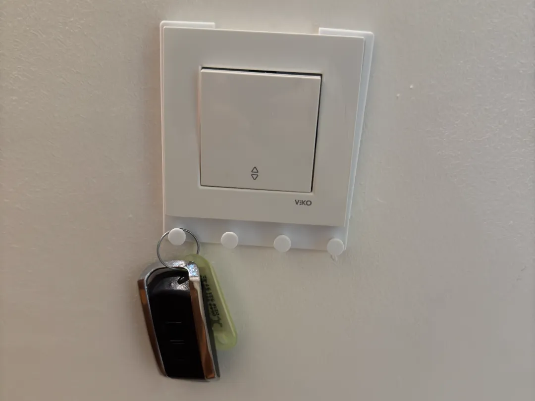 Light switch frame key hanger - Home Accents, in stock in India