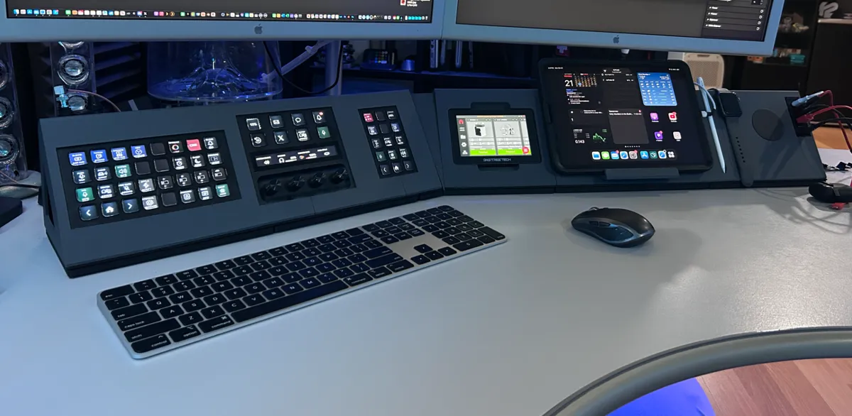 Pro Streamer +PLUS Control Panel, photo 3 of 4 - Pro Streamer +PLUS Control Panel Mobile & Device Accessories