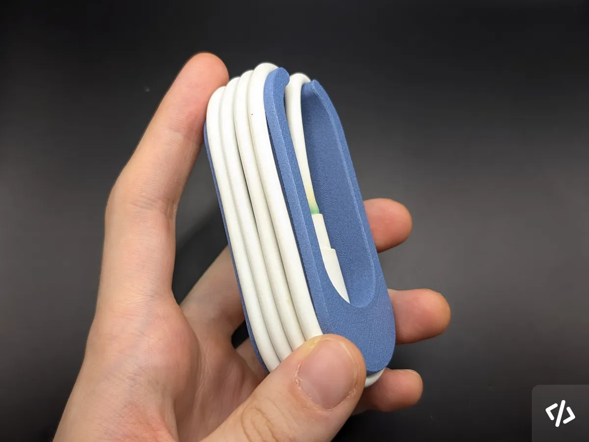 Cable Caddy-UsbC/Lightning Travel Cable Organizer, photo 3 of 3 - Cable Caddy-UsbC/Lightning Travel Cable Organizer Mobile & Device Accessories