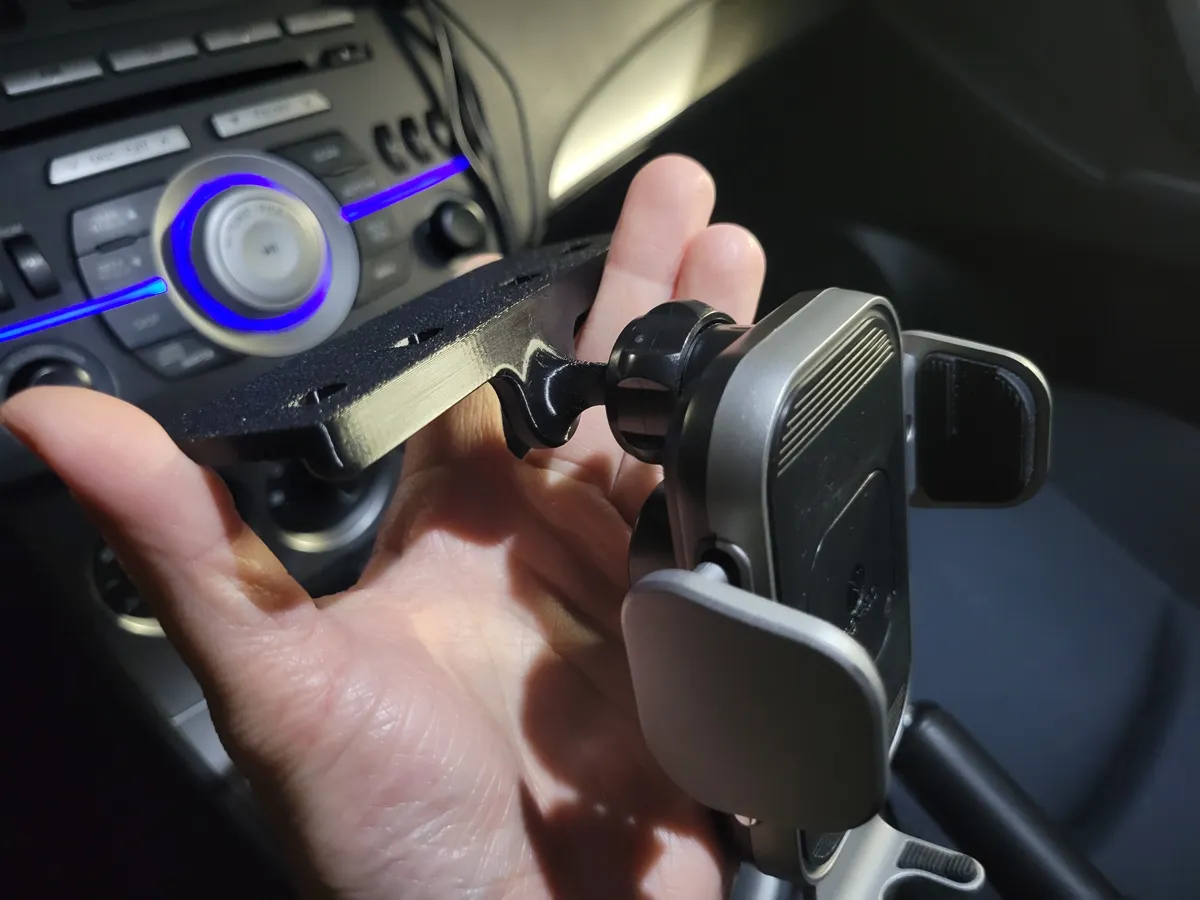 Car CD Slot Ball Mount, 17mm Ball, photo 3 of 4 - Car CD Slot Ball Mount, 17mm Ball Car & Vehicle