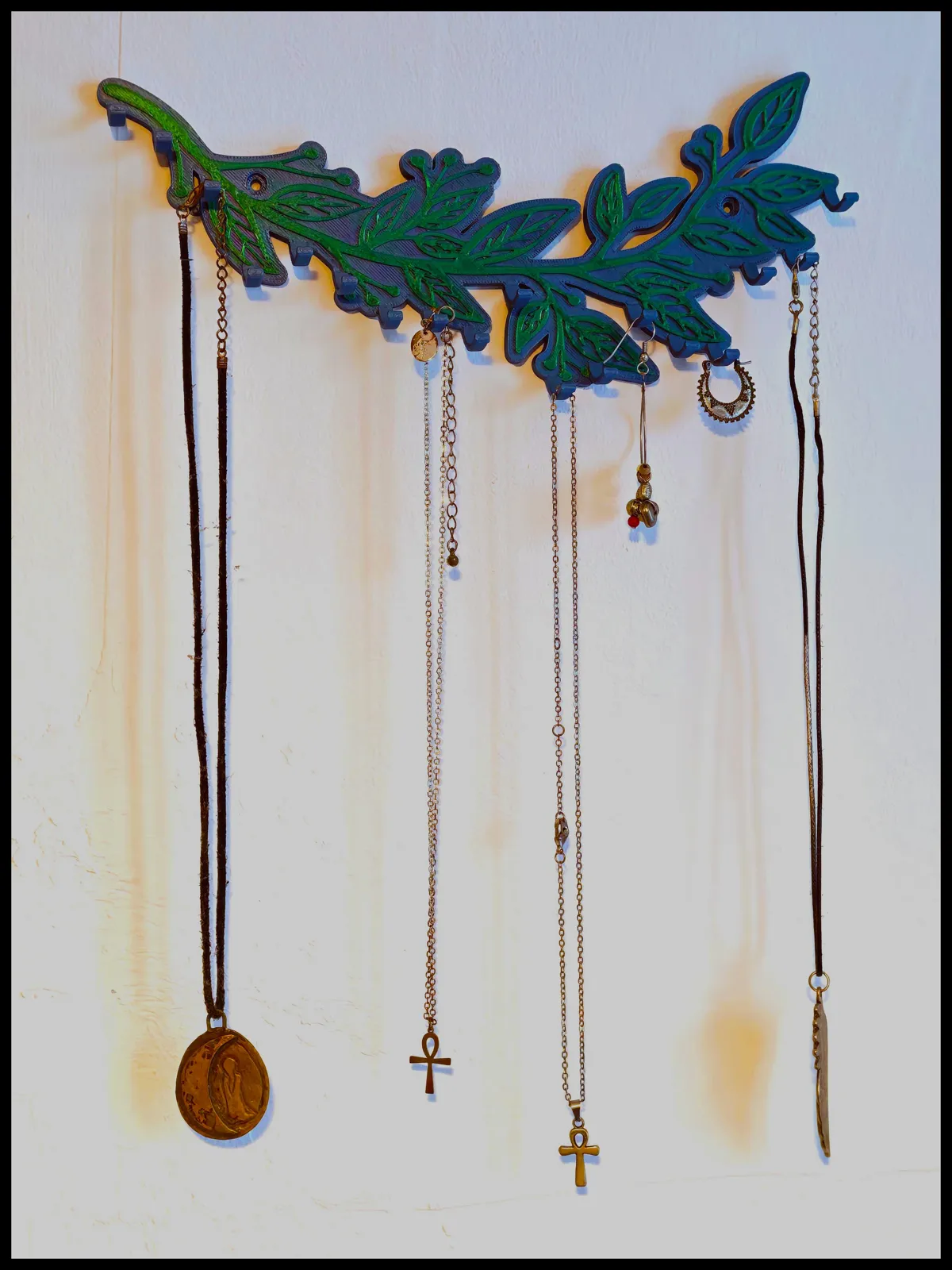 Leafy Jewelry, necklaces, keys wall hanger, photo 3 of 4 - Leafy Jewelry, necklaces, keys wall hanger Jewellery & Accessories
