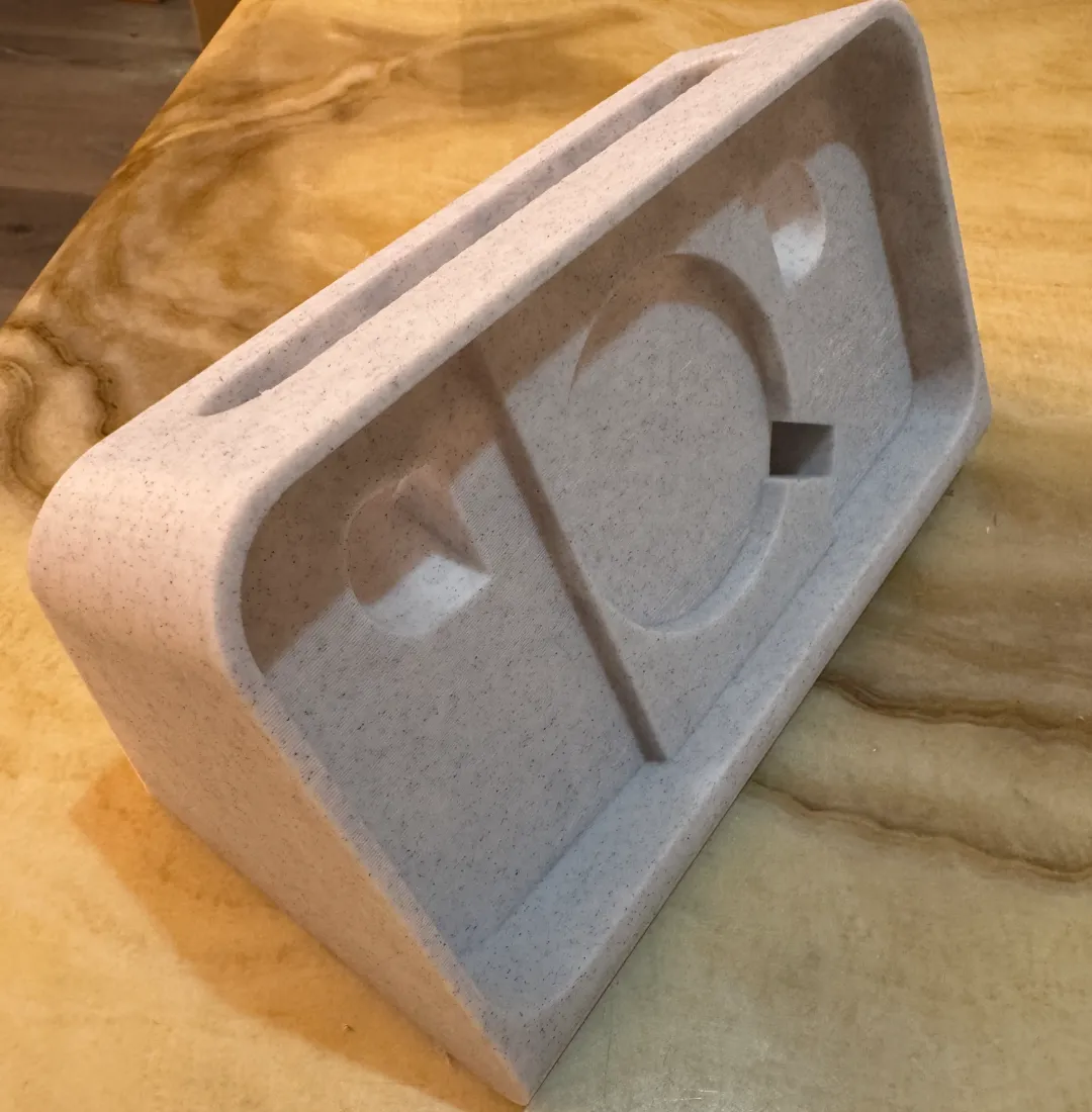 Compact iPhone 12 to 15 Dock, Case Friendly - Decor, in stock in India