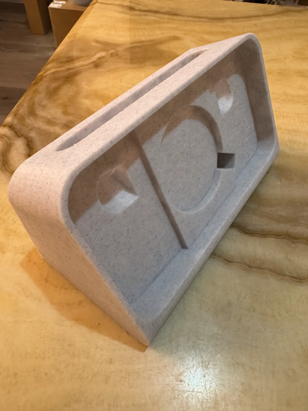 Compact iPhone 12 to 15 Dock, Case Friendly, photo 3 of 3 - Compact iPhone 12 to 15 Dock, Case Friendly Household