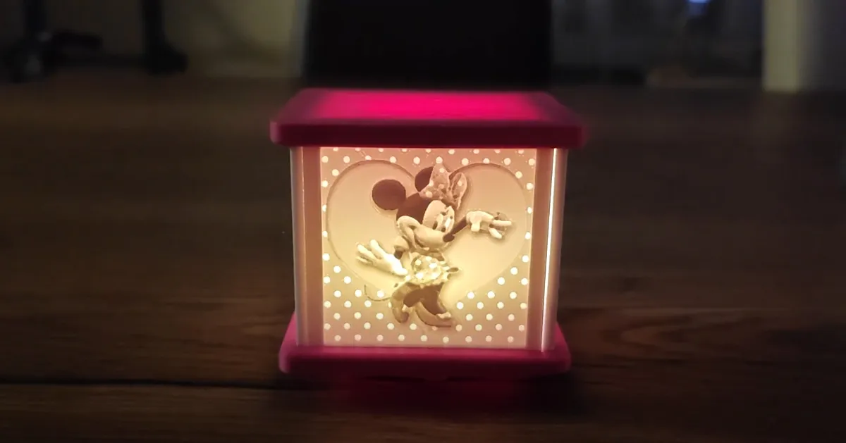 Disney Lithophane (Mickey, Minnie, Daisy, Donald), photo 4 of 4 - Disney Lithophane (Mickey, Minnie, Daisy, Donald) Generative Art