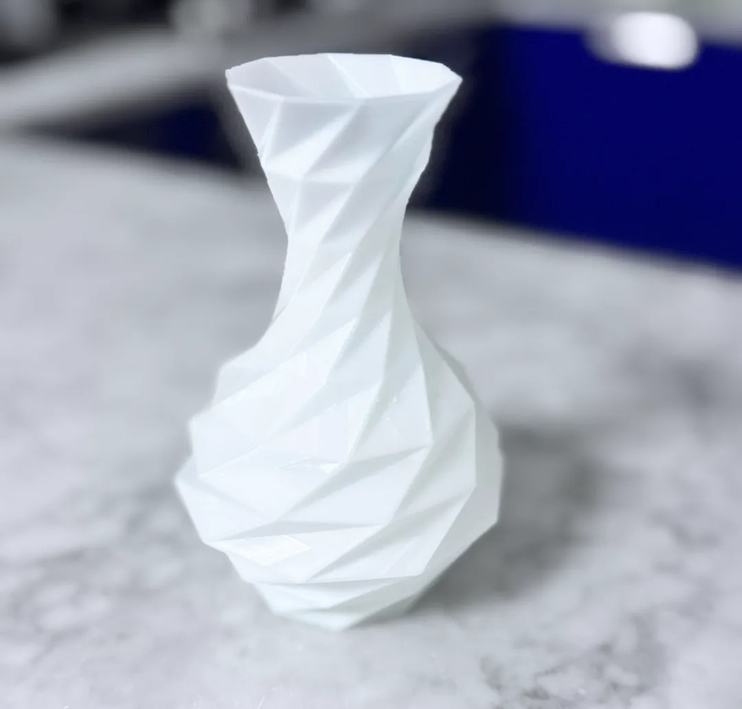 Low Poly Modern Vase