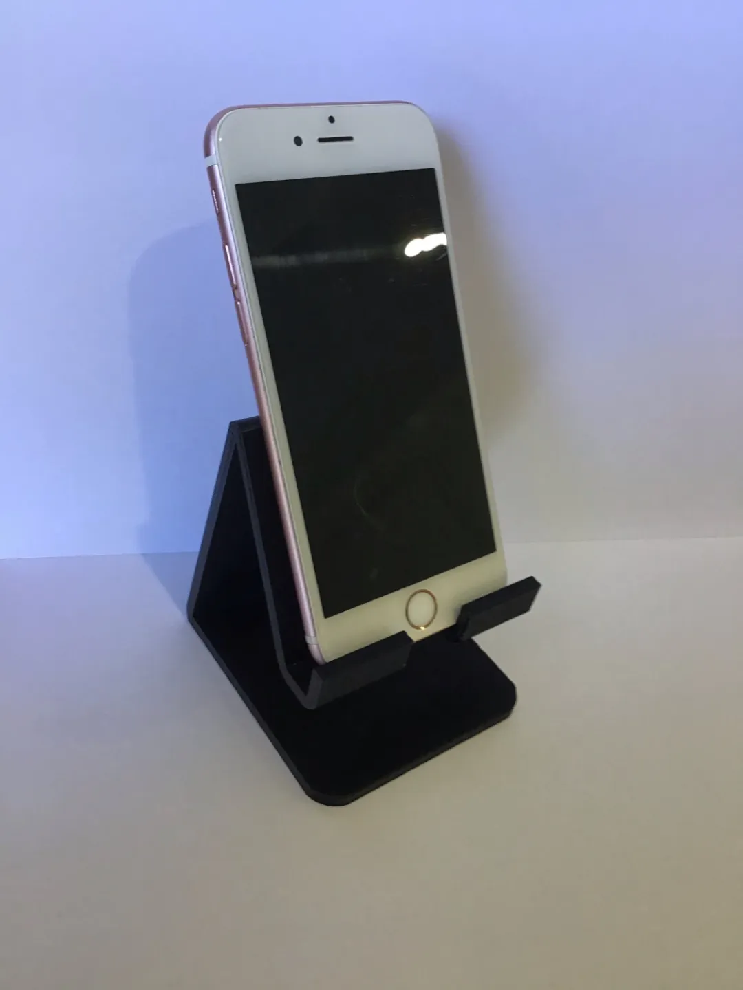 Minimalistic Phone Holder, photo 3 of 4 - Minimalistic Phone Holder Hobby & DIY