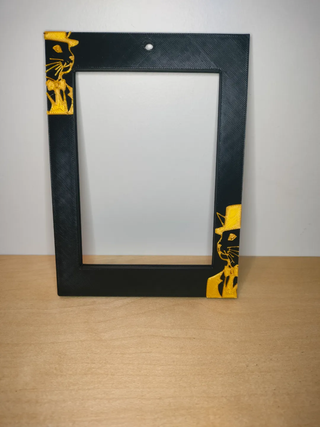 Frame with elegant cats, holding up to 8 photos, photo 3 of 3 - Frame with elegant cats, holding up to 8 photos Figurines & Collectibles