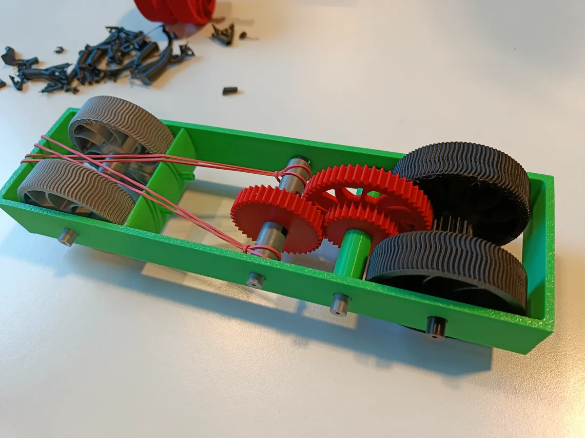 Rubberband speedster car, photo 2 of 4 - Rubberband speedster car Learning & STEM
