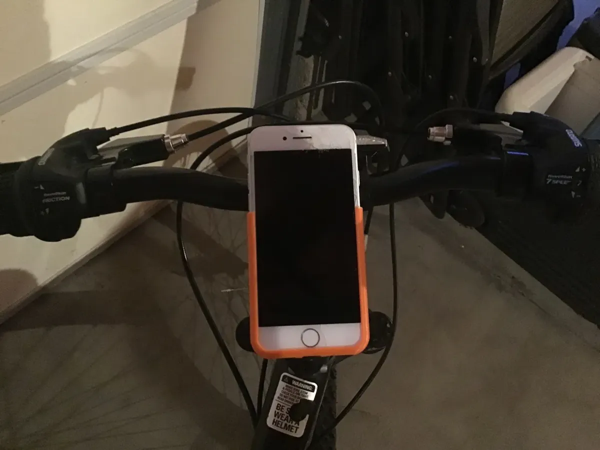 iPhone SE 8 7 Bike Phone Mount - Bike & Scooty Mobile Holders, in stock in India