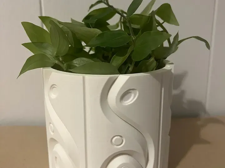 Planter - Gadgets, in stock in India