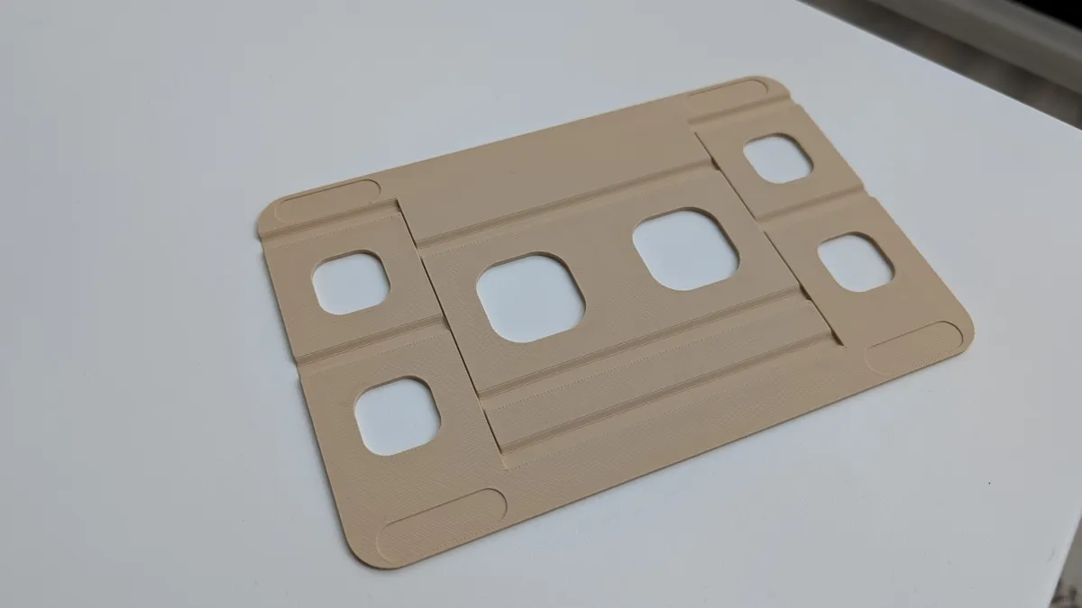 Foldable PLA Laptop Stand, photo 4 of 4 - Foldable PLA Laptop Stand Mobile & Device Accessories